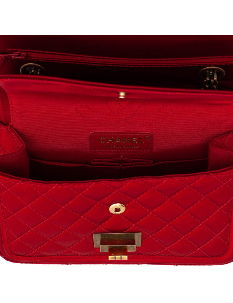 Sac CHANEL "Paris-Shanghai" satin duchesse rouge
