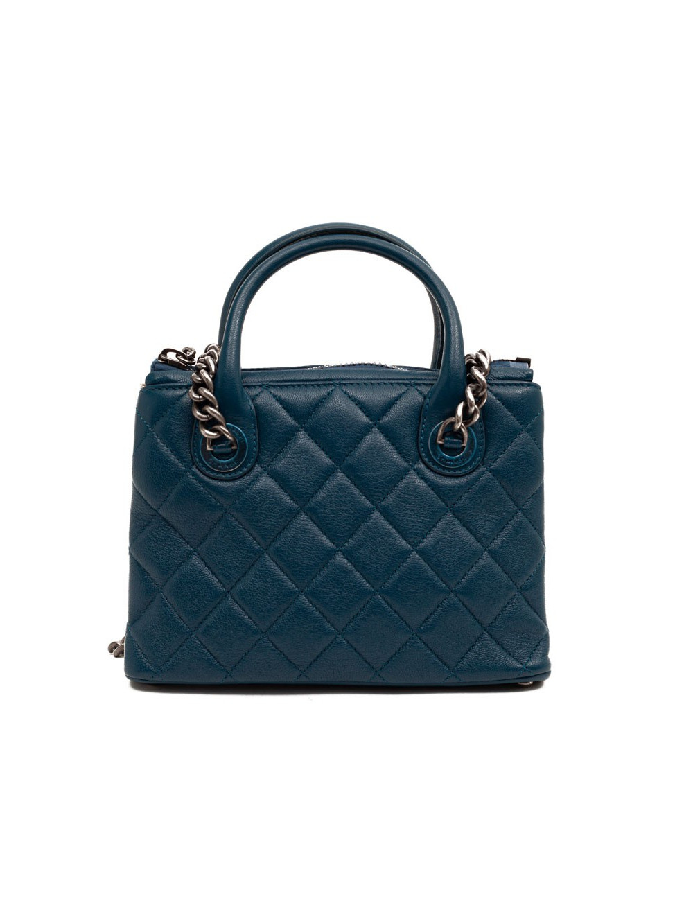 CHANEL bleu sac en cuir grainé
