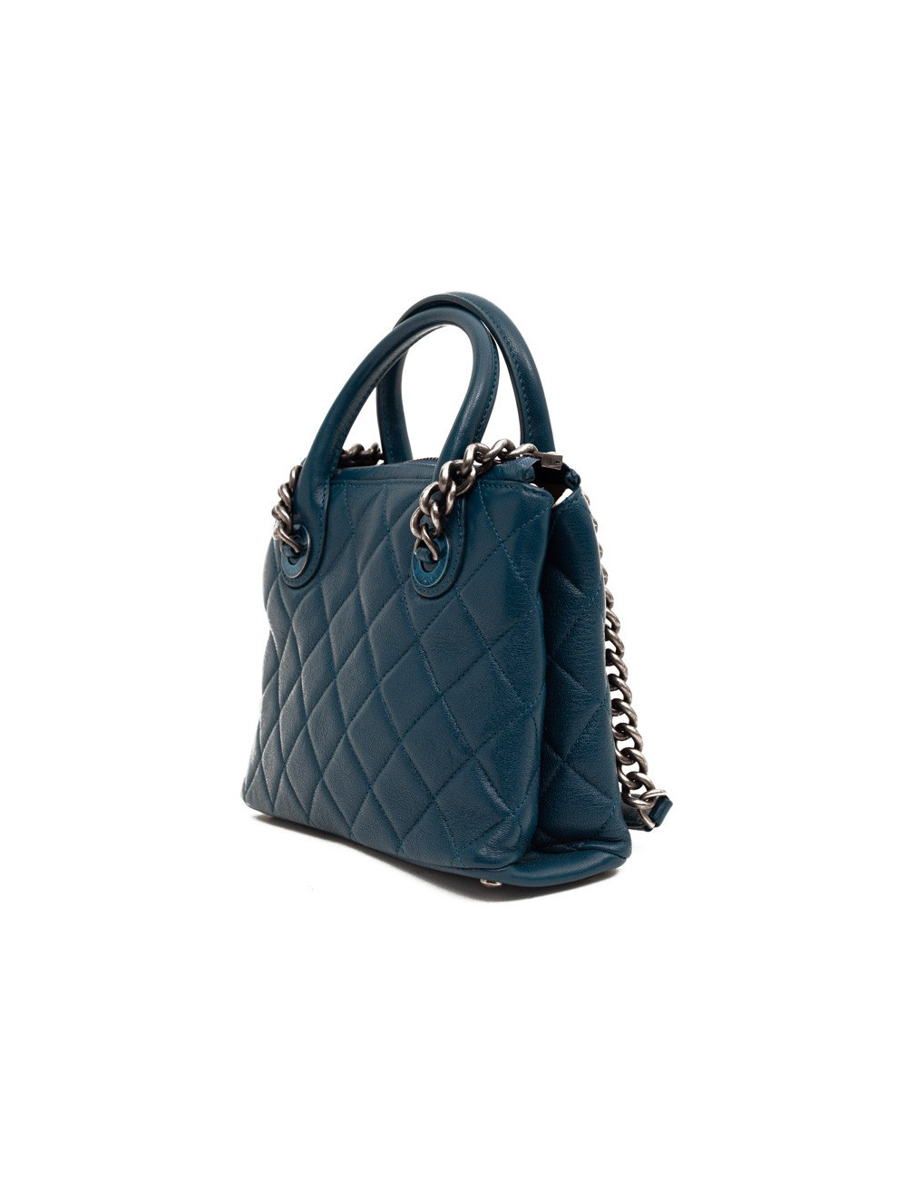 CHANEL bleu sac en cuir grainé