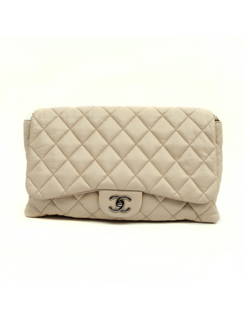 CHANEL jumbo souple