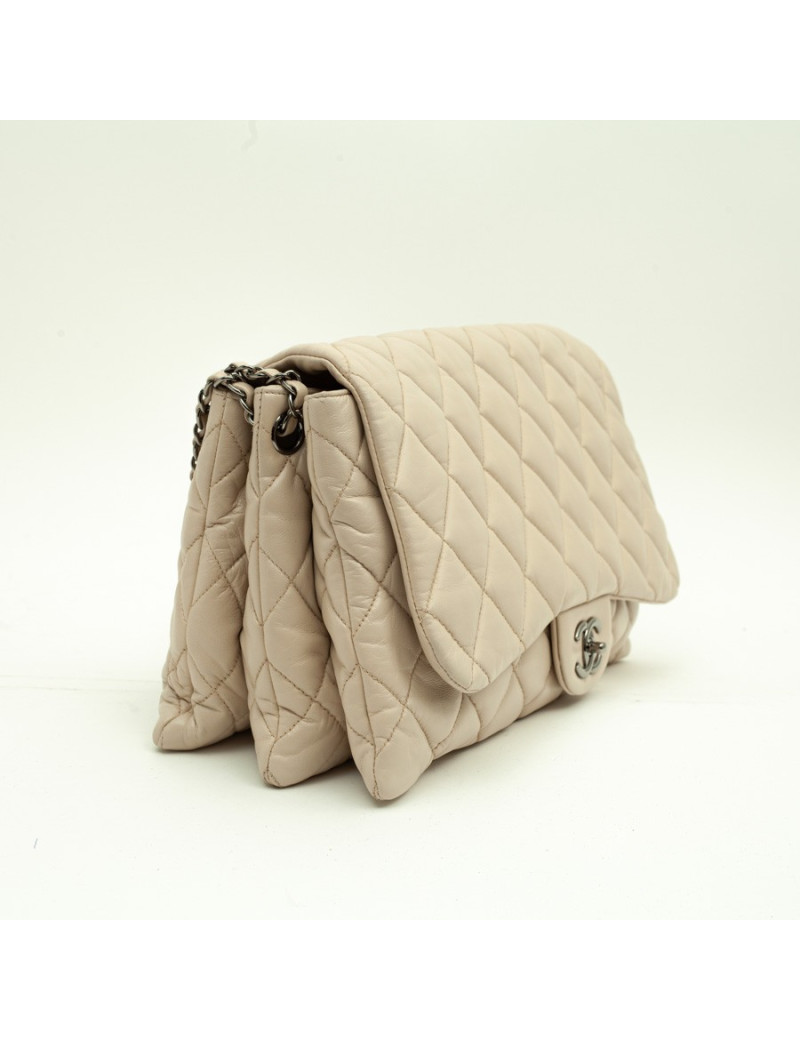 CHANEL jumbo souple 