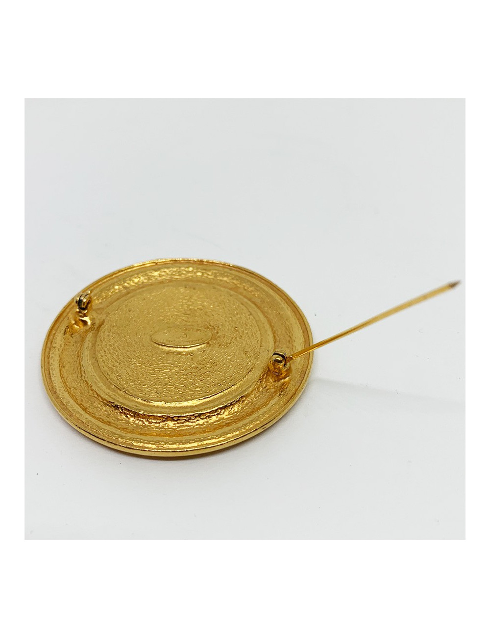 CHANEL Broche Vintage "31 Rue Cambon Paris"