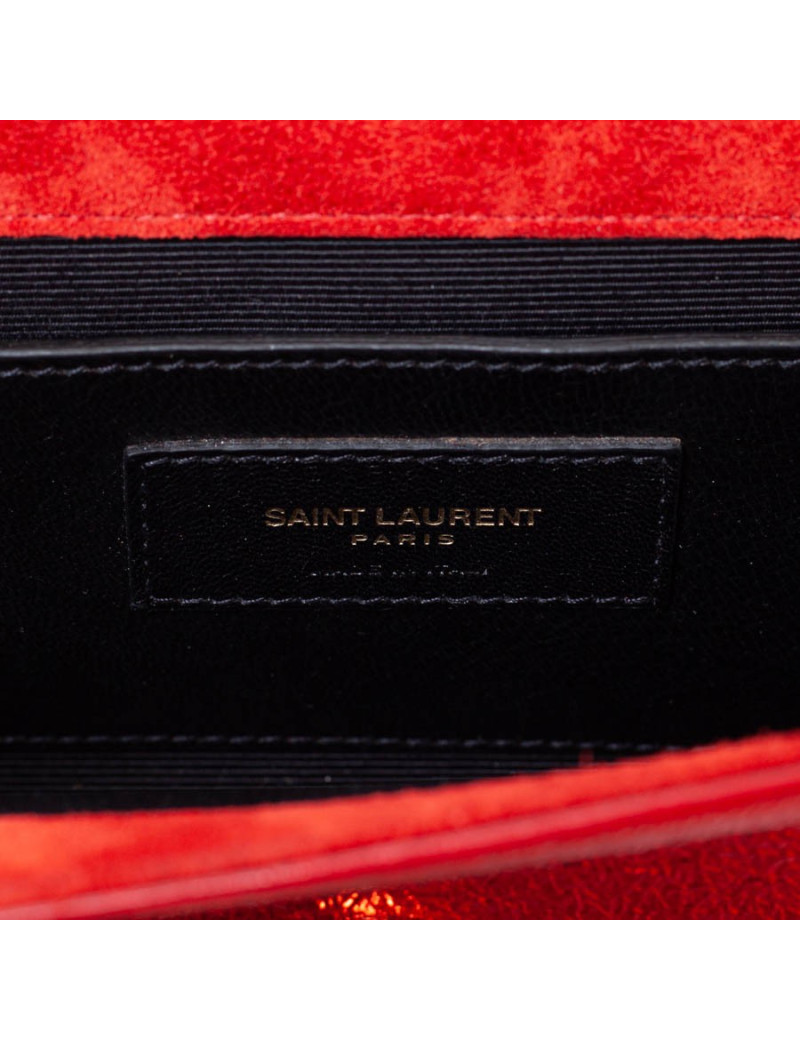 CHANEL bleu sac en cuir grainé