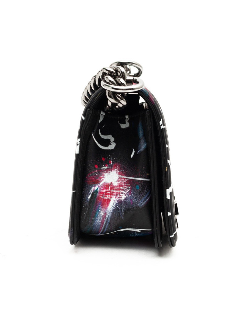 CHANEL sac Boy streetart 