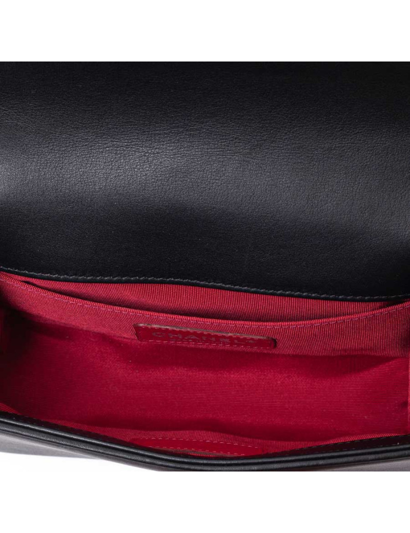 CHANEL sac Boy streetart 