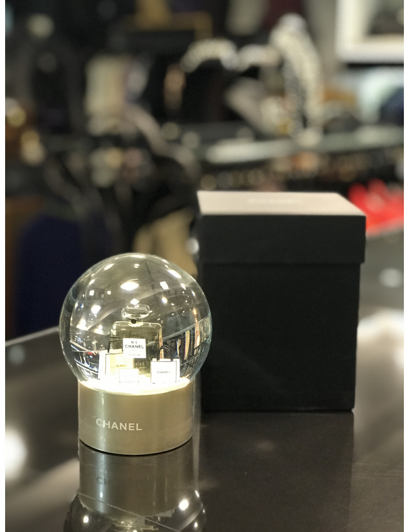 Boule à neige CHANEL 
