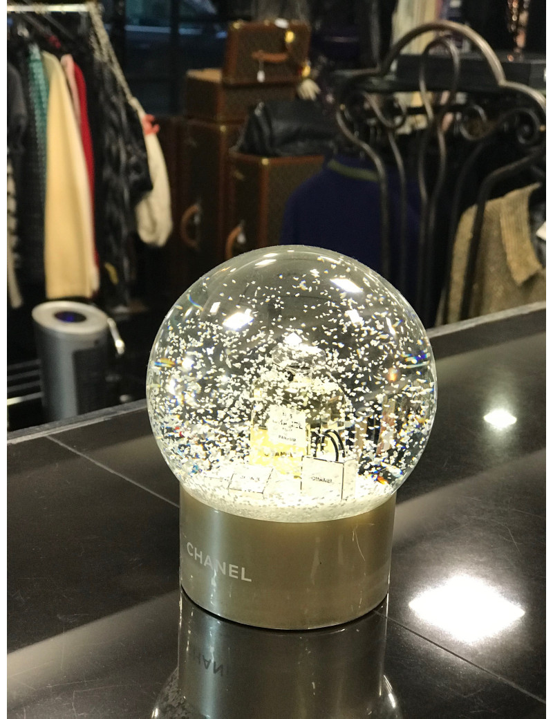 Boule à neige CHANEL 