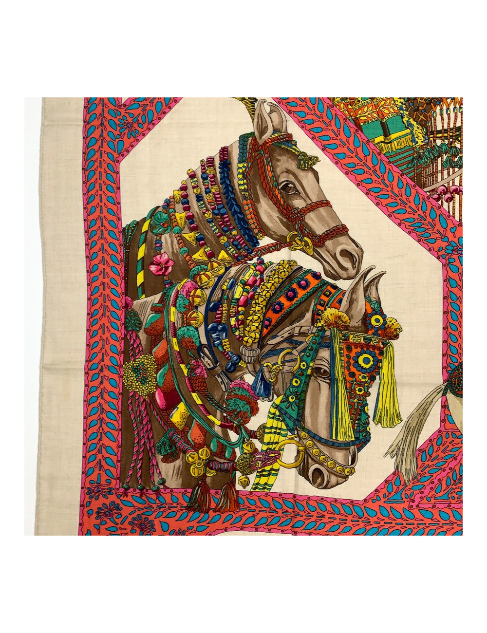 Carré CHANEL 100% soie