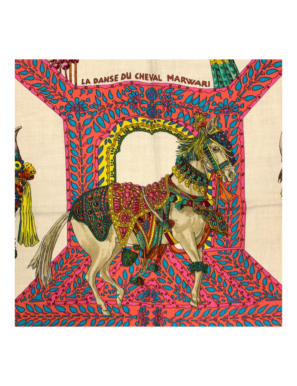 Carré CHANEL 100% soie