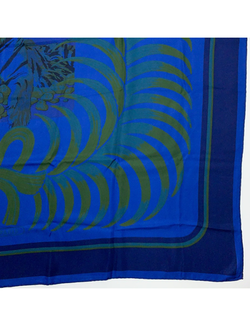 A NETTOYER Carré Hermès bleu nuit avec tigre