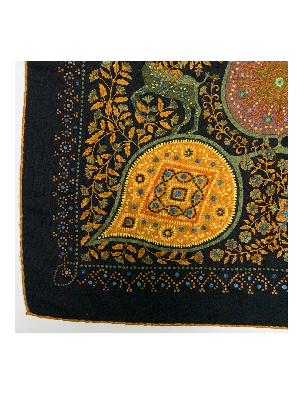 HERMES L'arbre de Vie shawl - Shop this super Certified Occasion