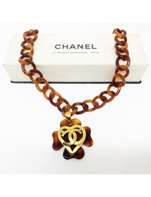 Collier écaille CHANEL coeur doré 