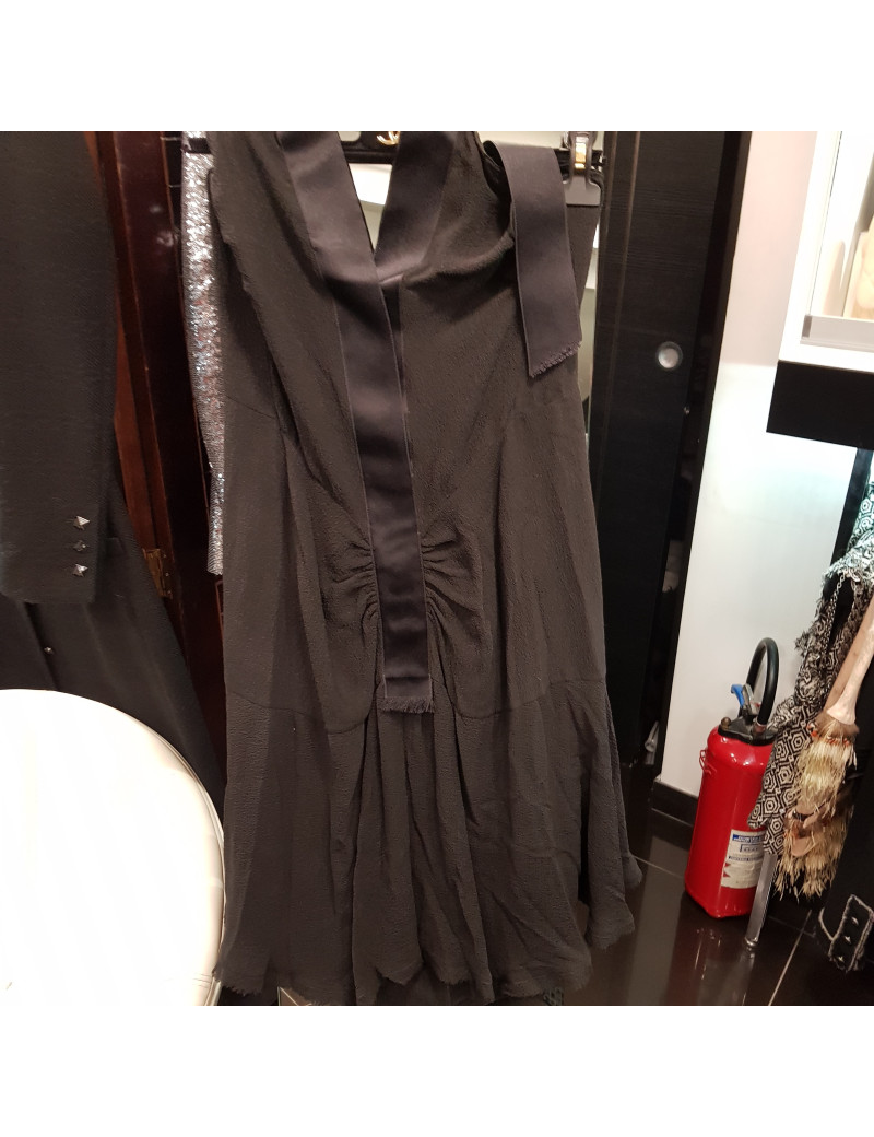 Robe noire mousseline CHANEL T444