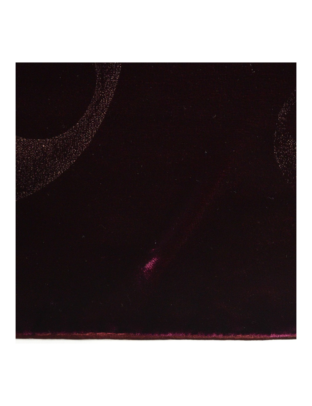 LOUIS VUITTON Châle en velours rouge Cardinal