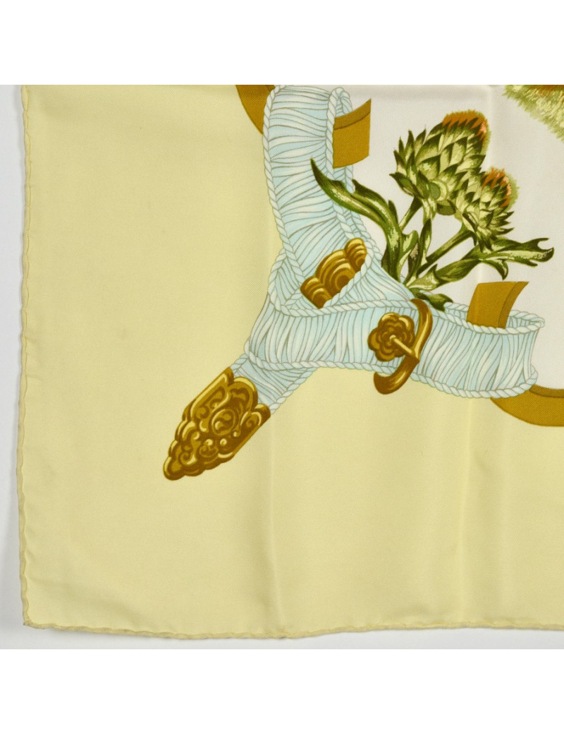 Carré Régina HERMES 100% soie