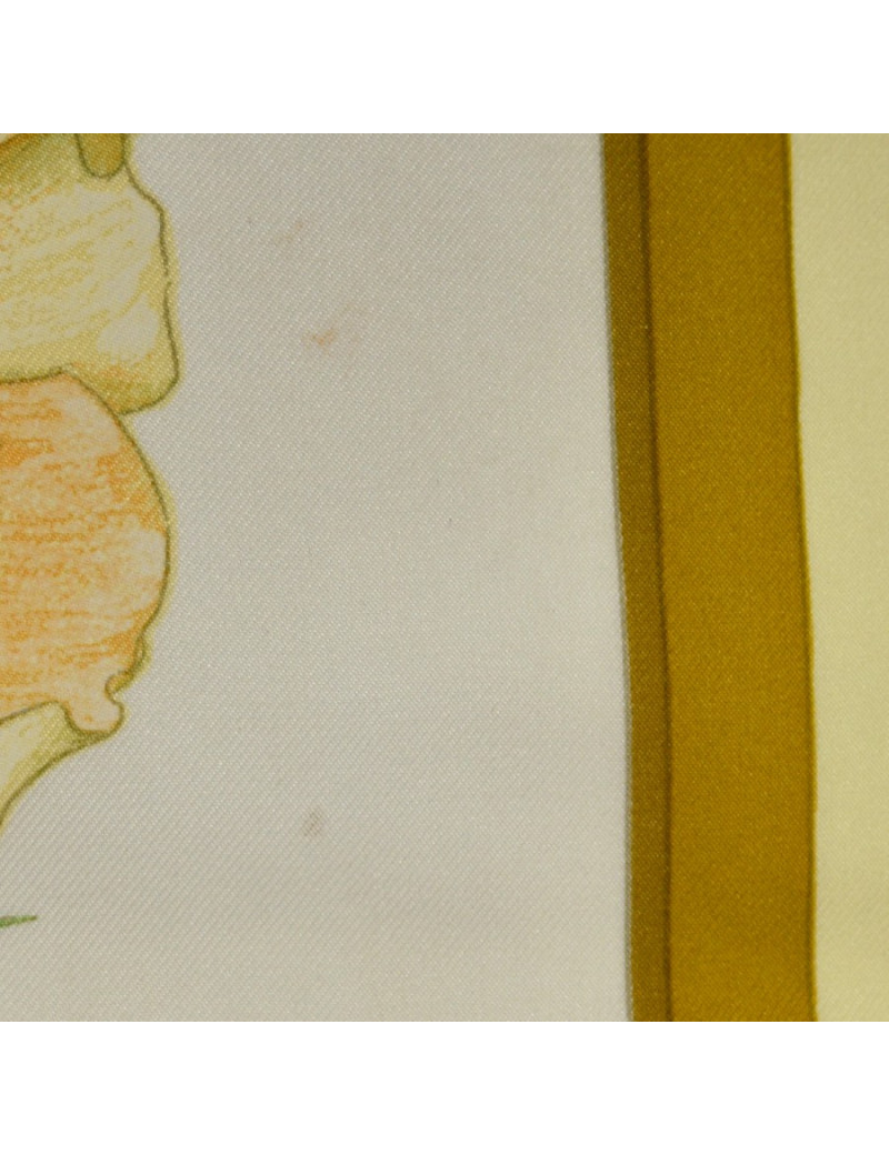 Carré HERMES Regina 100% soie