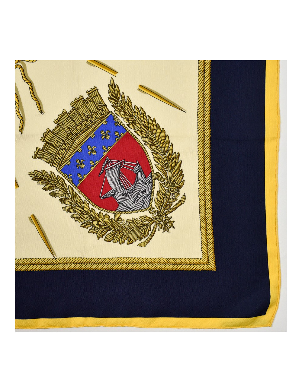 Carré Les armes de Paris HERMES