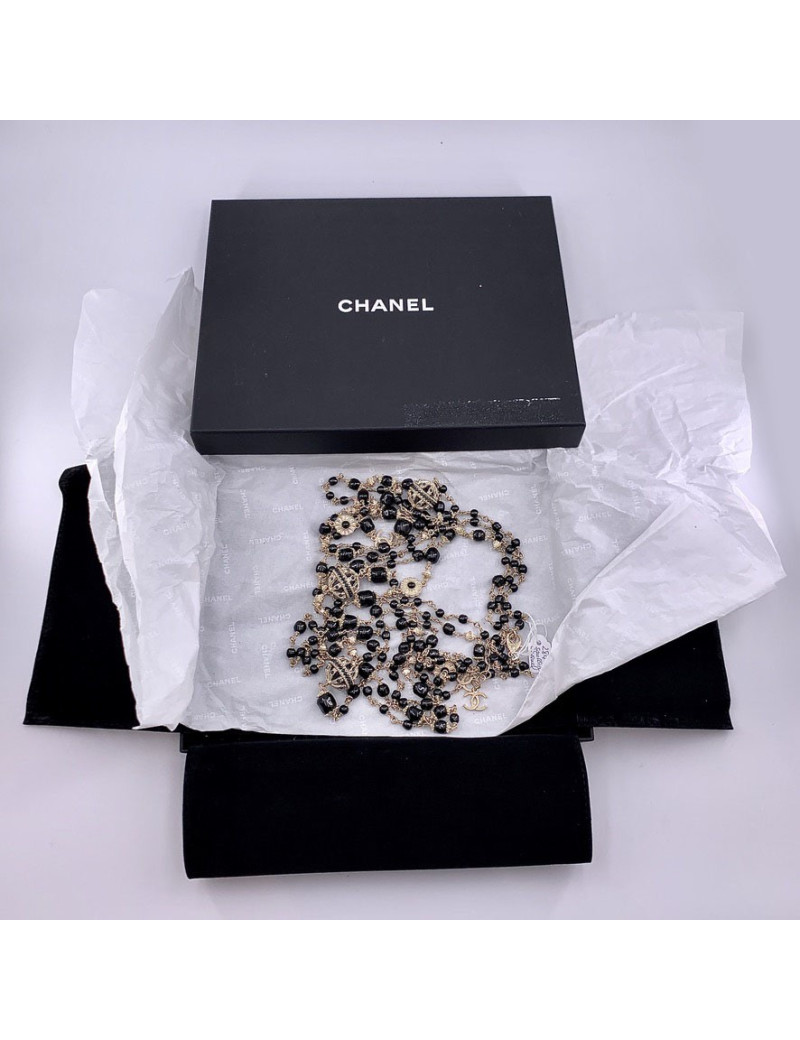 Boucles d'oreille CHANEL