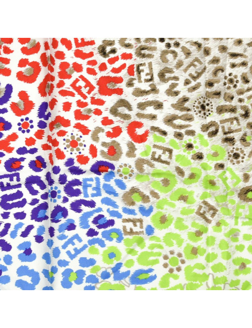 Carré fleuri FENDI soie