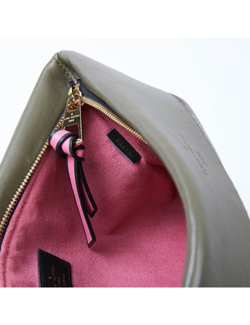 LOUIS VUITTON pochette monogram et revers kaki