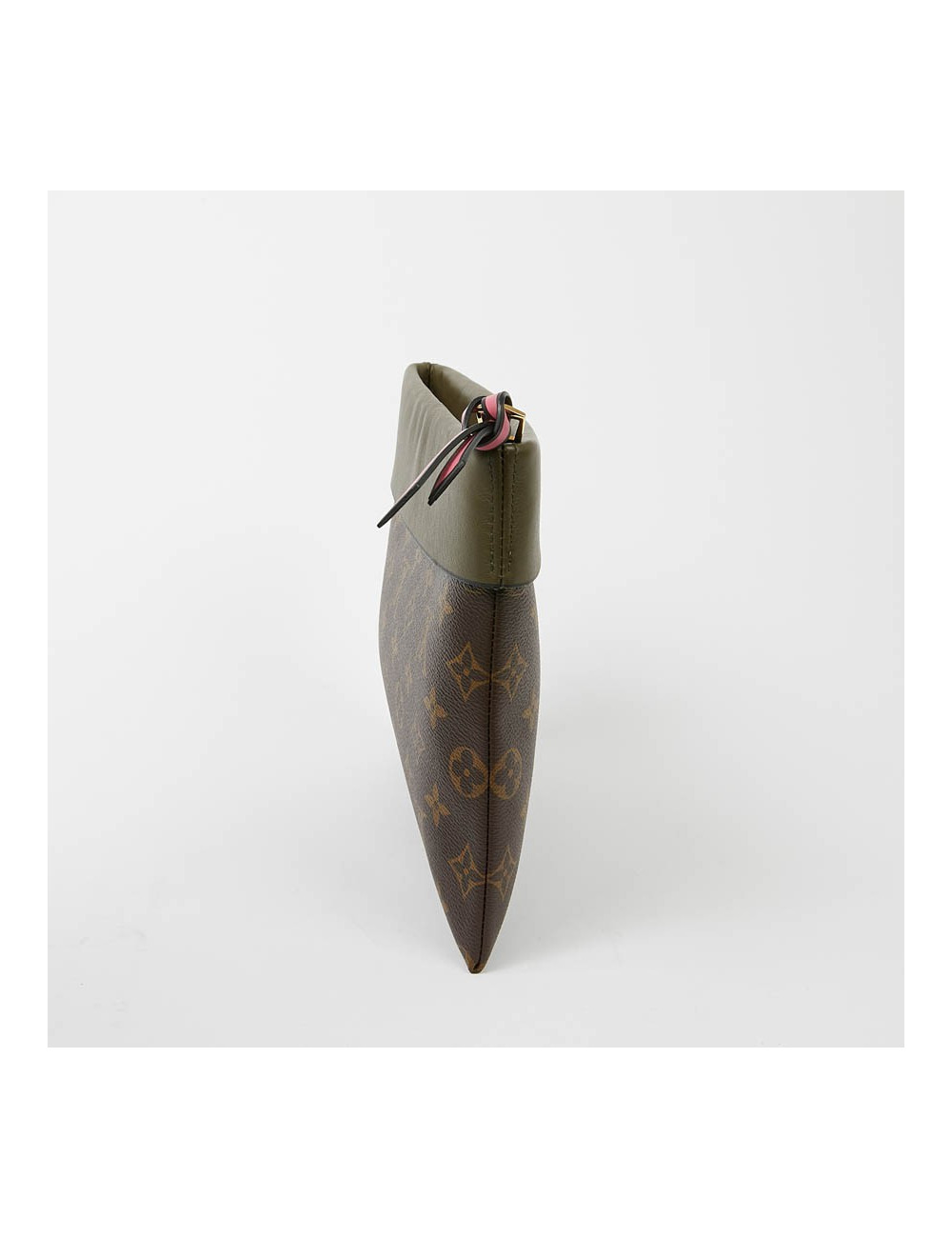 LOUIS VUITTON pochette monogram et revers kaki