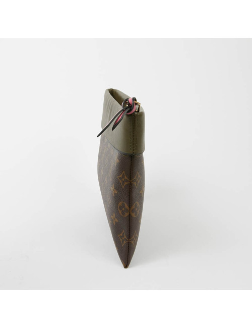 LOUIS VUITTON pochette monogram et revers kaki