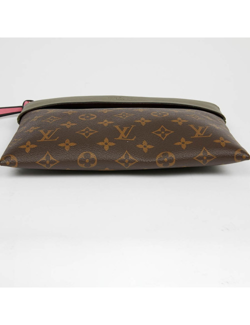 LOUIS VUITTON pochette monogram et revers kaki