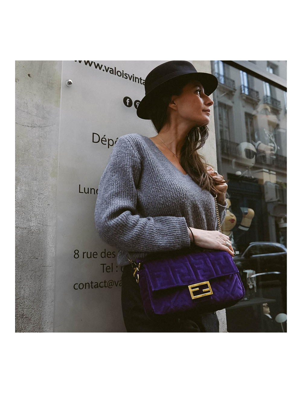 Baguette FENDI velours embossé