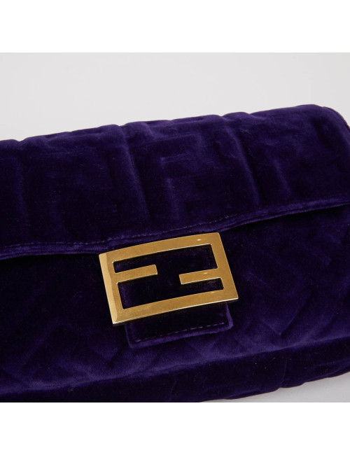 Baguette FENDI velours embossé