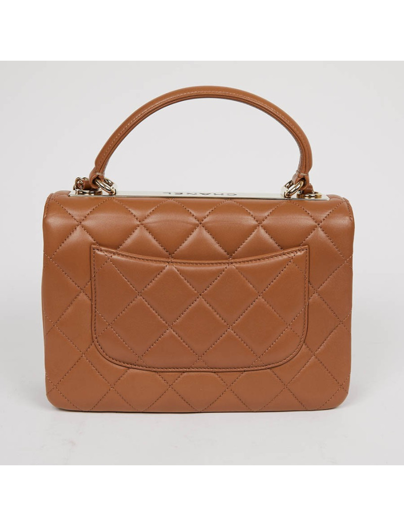 Sac CHANEL cuir matelassé marron