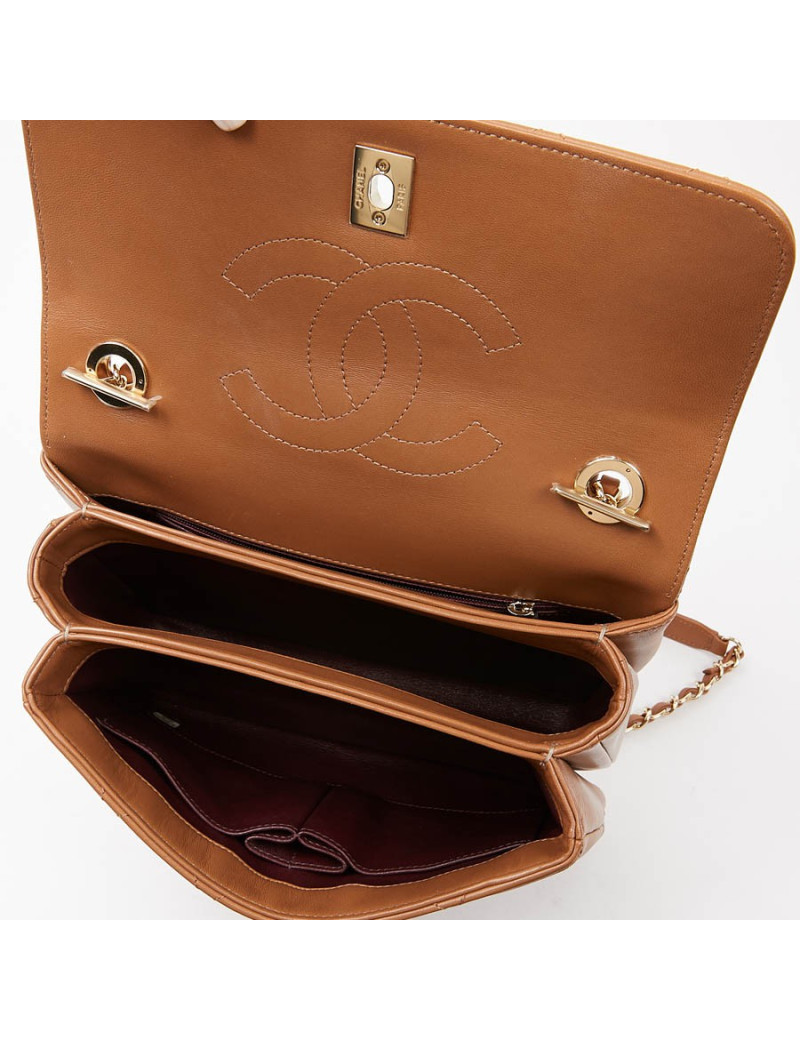 Sac CHANEL cuir matelassé marron