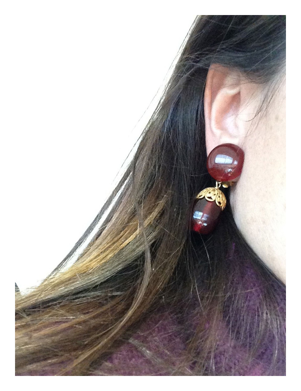 Clips d'oreilles MARGUERITE DE VALOIS en pâte de verre rubis et métal doré