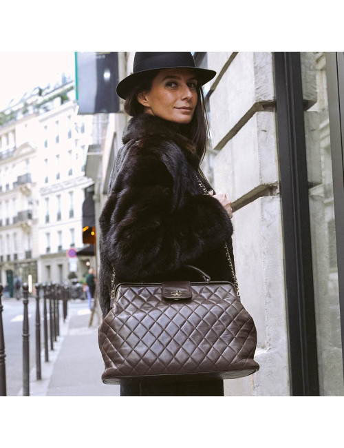 Malette CHANEL cuir matelassé marron Vintage