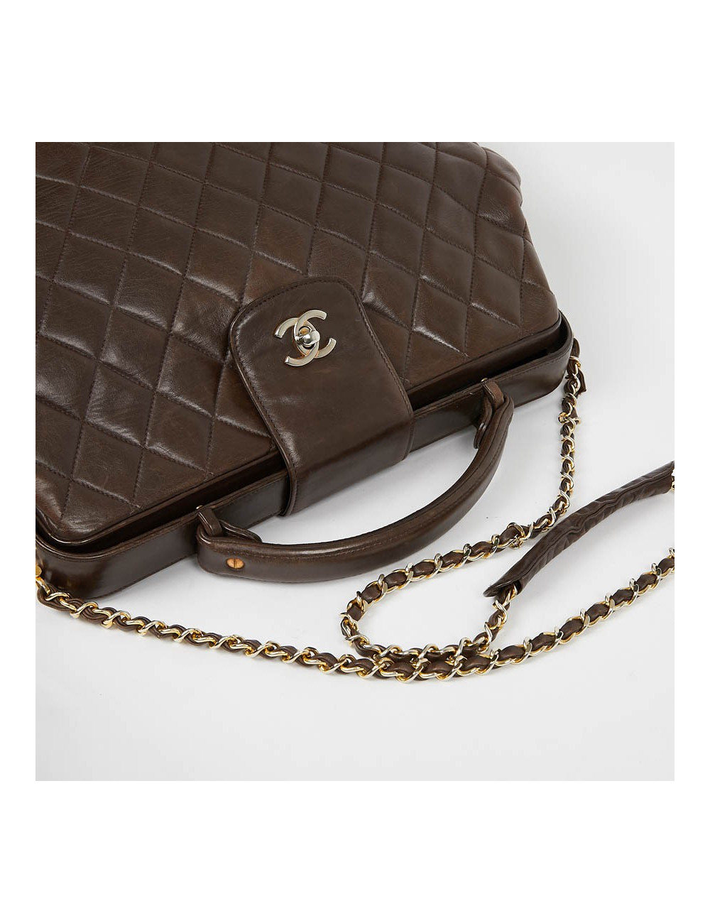 Malette CHANEL cuir matelassé marron Vintage
