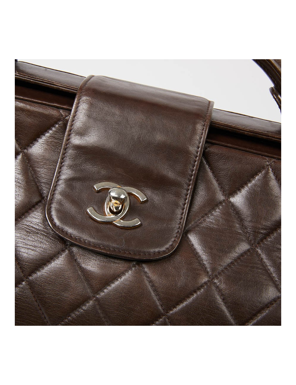 Malette CHANEL cuir matelassé marron Vintage