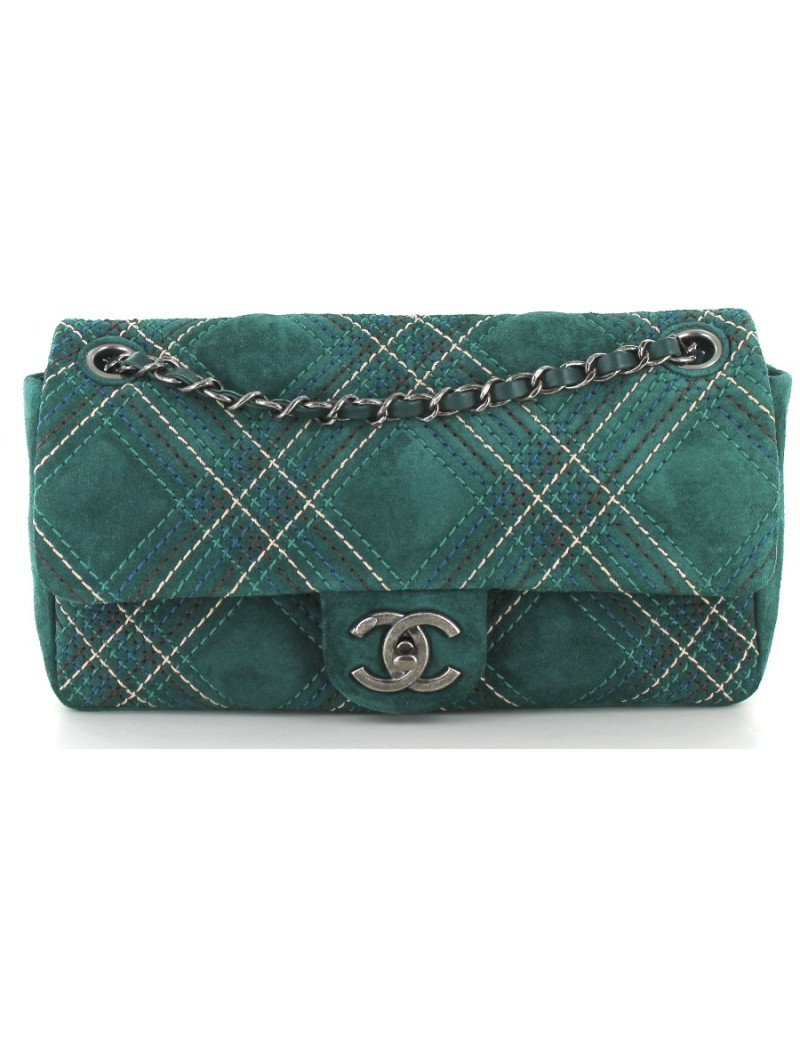 Sac CHANEL timeless en veau velours vert 