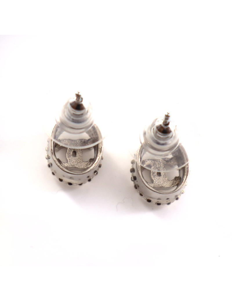 Boucles d'oreille clous CHANEL argent