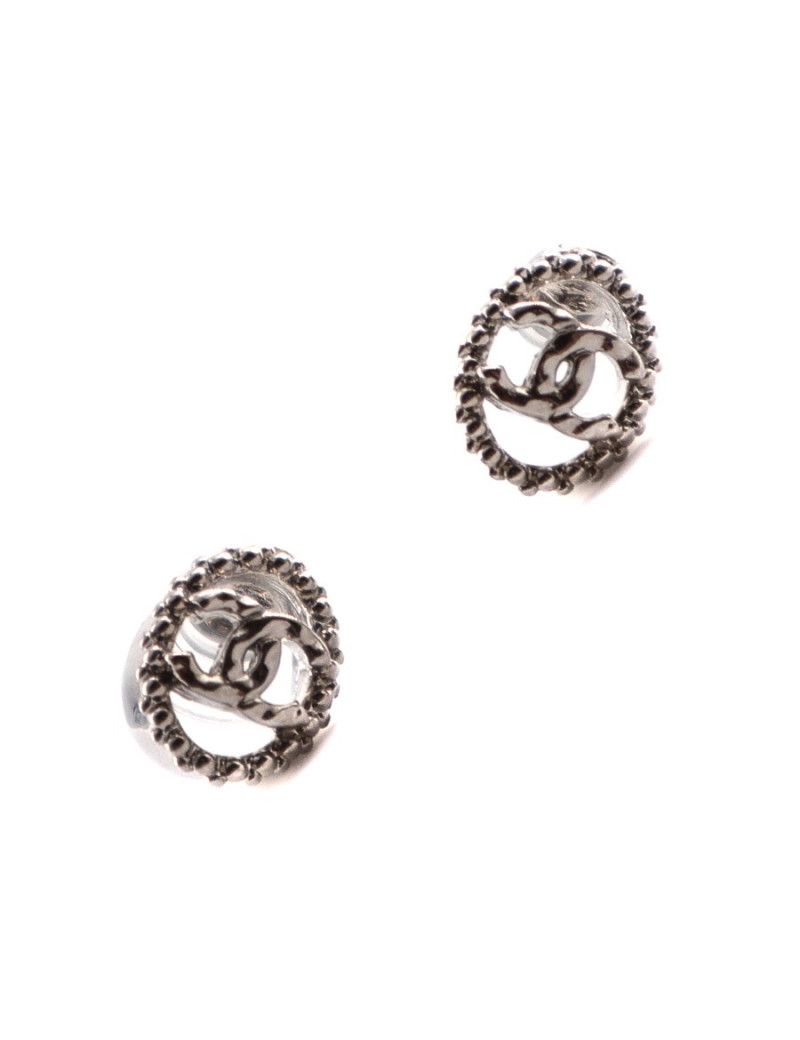 Boucles d'oreille clous CHANEL argent