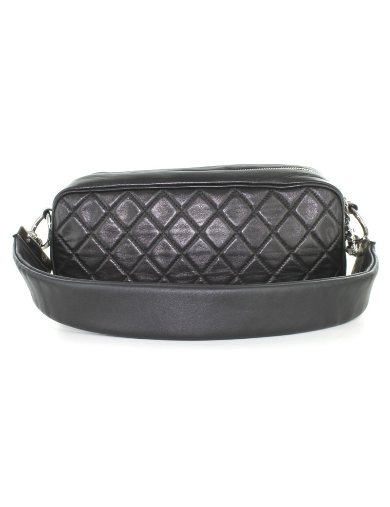 Sac CHANEL en cuir d'agneau noir matelassé 