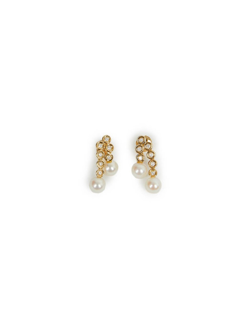 Boucles d'oreille POIRAY or perles et brillants