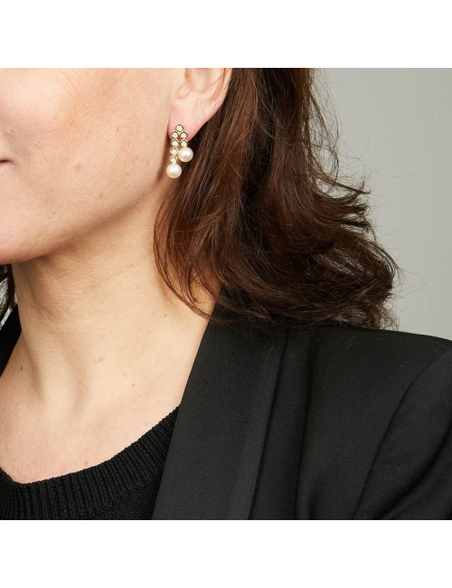 Boucles d'oreille POIRAY or perles et brillants