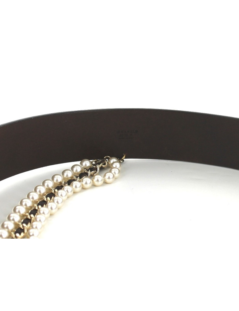 Ceinture CHANEL en cuir noir et perles blanches