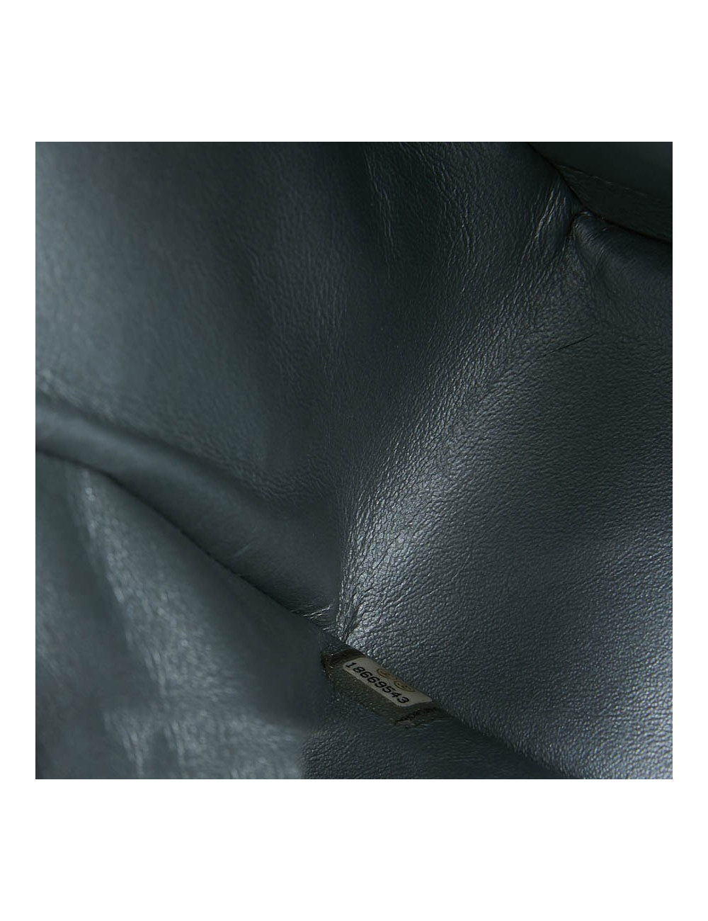 Sac à main CHANEL Jumbo cuir lisse gris acier