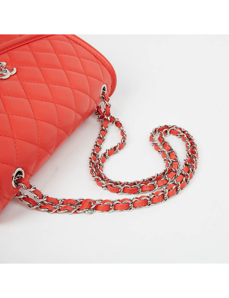 Sac CHANEL rouge cuir lisse