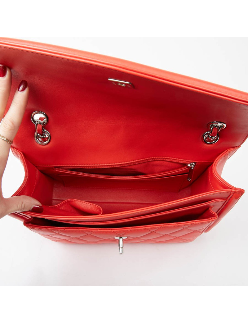 Sac CHANEL rouge cuir lisse