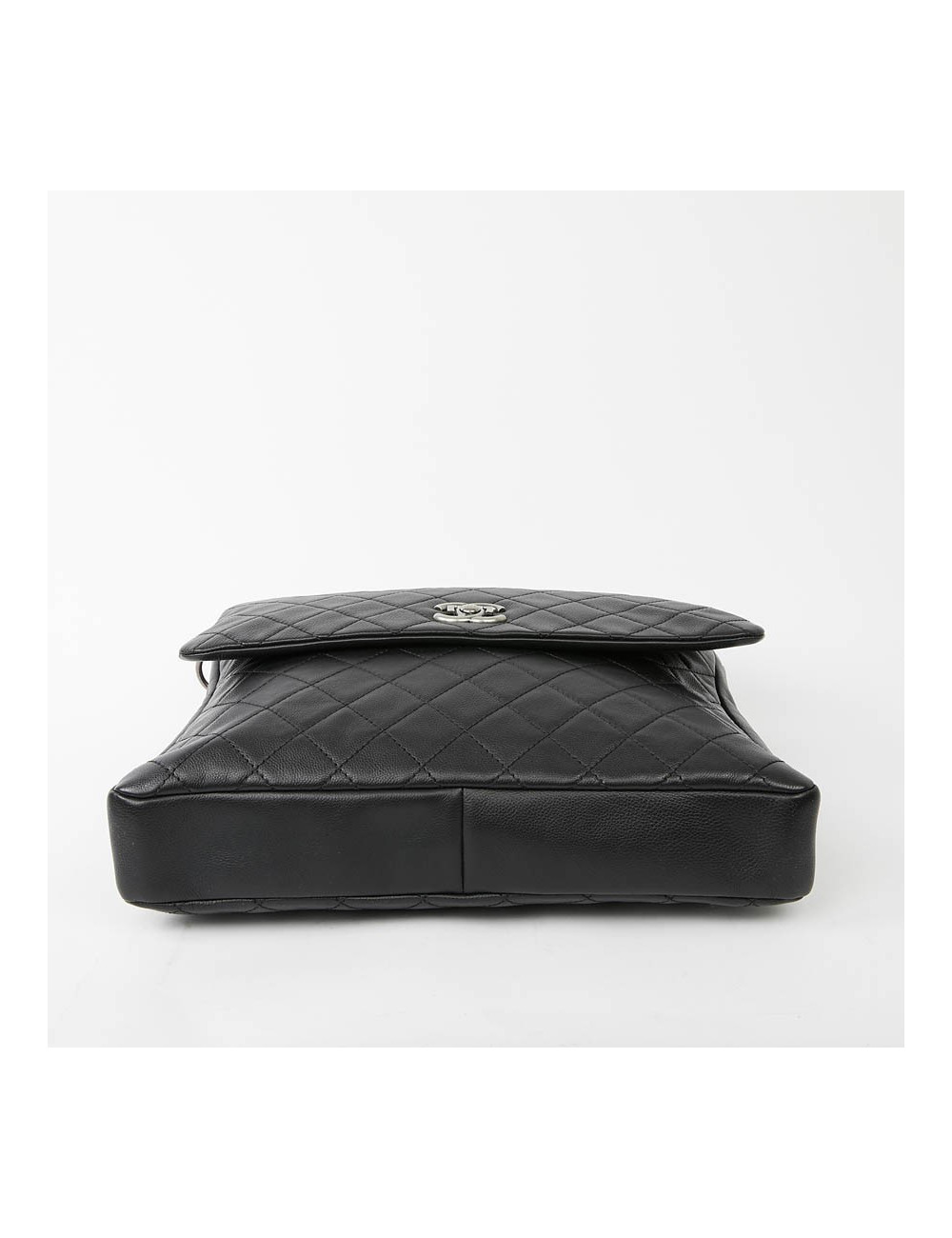 Sacoche CHANEL cuir caviar souple noir