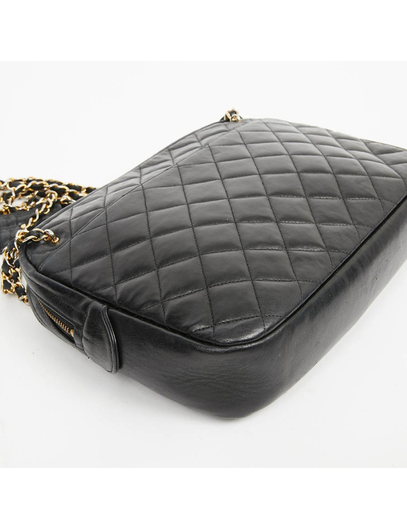 Sac Camera vintage CHANEL cuir matelassé